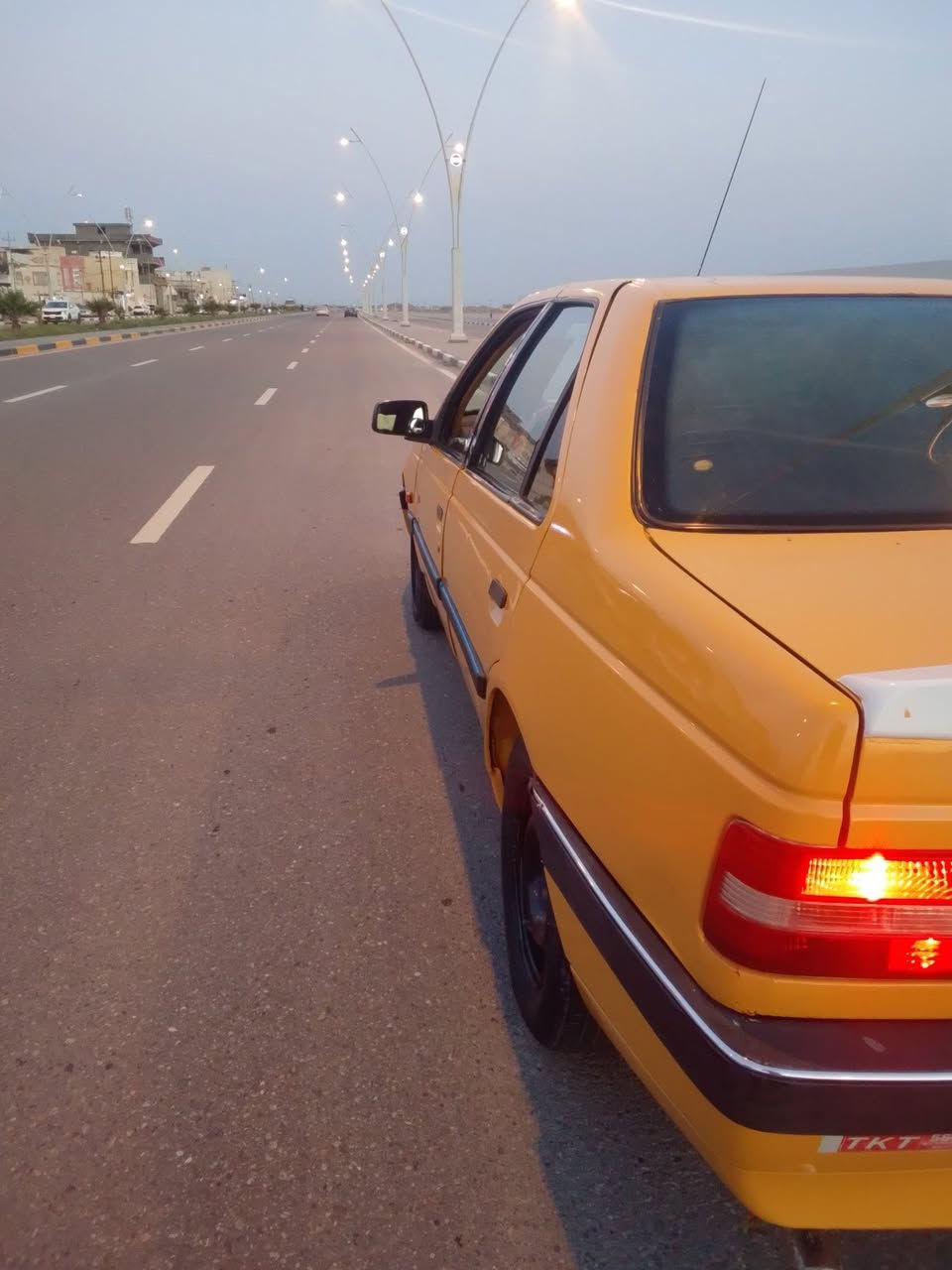 سلام عليكم سياره بيجو ربعميه وخمسه سياره نضيفه 
موديل 16 تبريد تدفه كل شقال بيه كير بكينه  خير من الله علوان البصره كرمت علي ابو صخير  سعر 35 
***********
