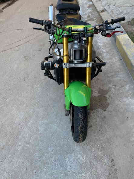 سلام عليكم  كاوسكي مال لعب 2004 دراجة مفتوحة  شغل حلوة  مكاني دورة *********** 💙
