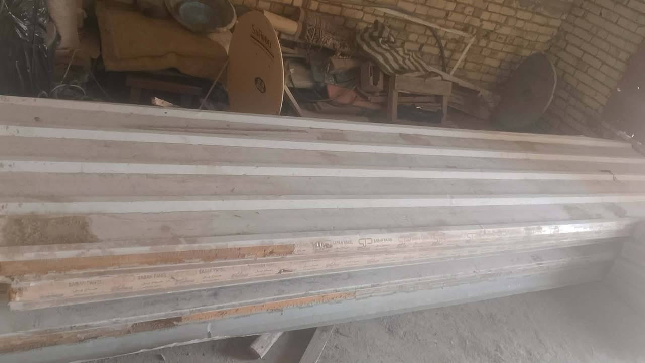 يتوفر سندويج بنل صباح 4 قطع 5 متر +2 قطعه 4متر للبيع للتواصل الاتصال على الرقم ***********
