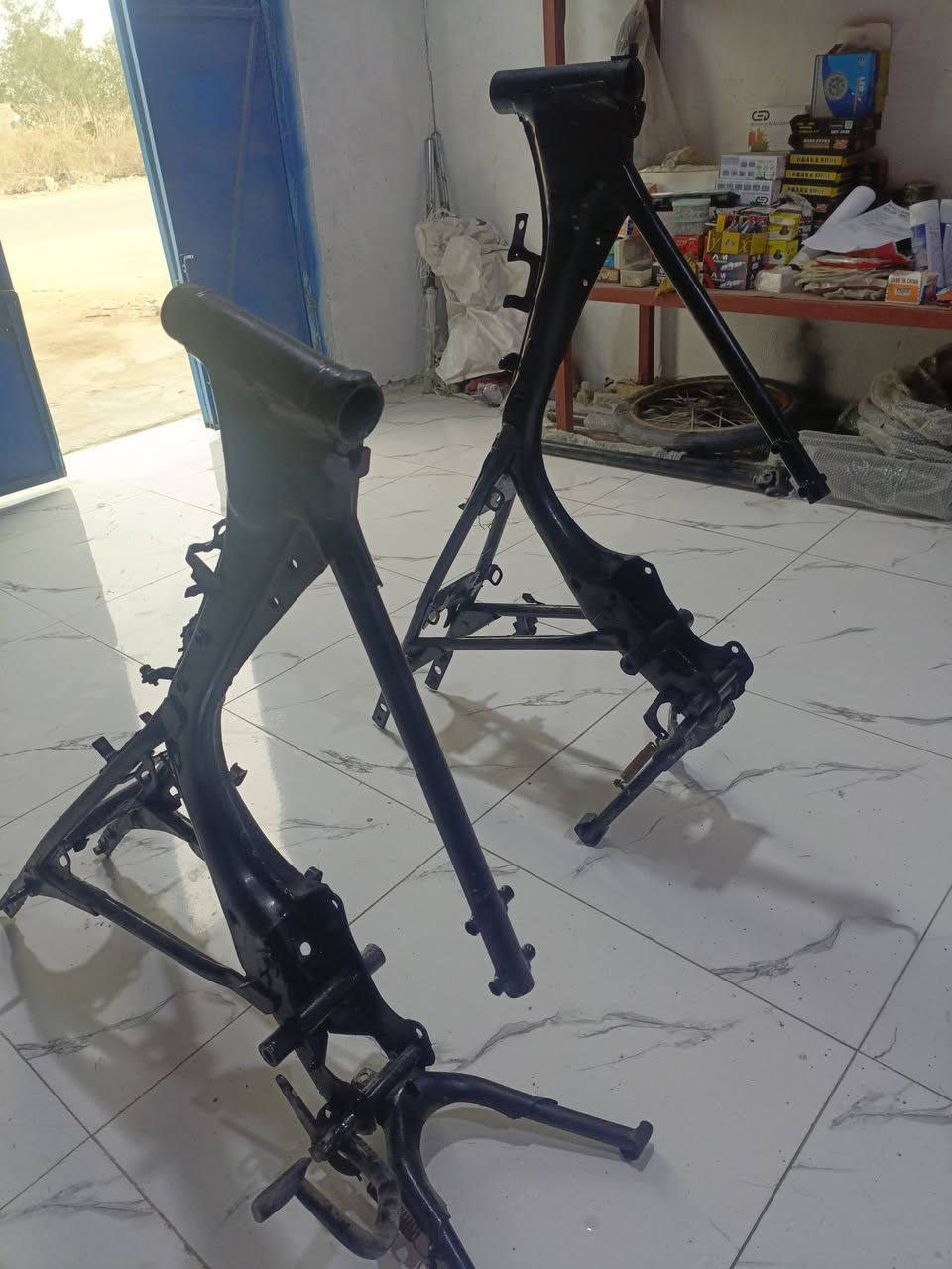 شواصي نامه للبيع سعر الاشاصي 100 وبي مجال مصبوق وكامل  شاصي ادوات  مكان البصره الهارثه ***********👈***********
