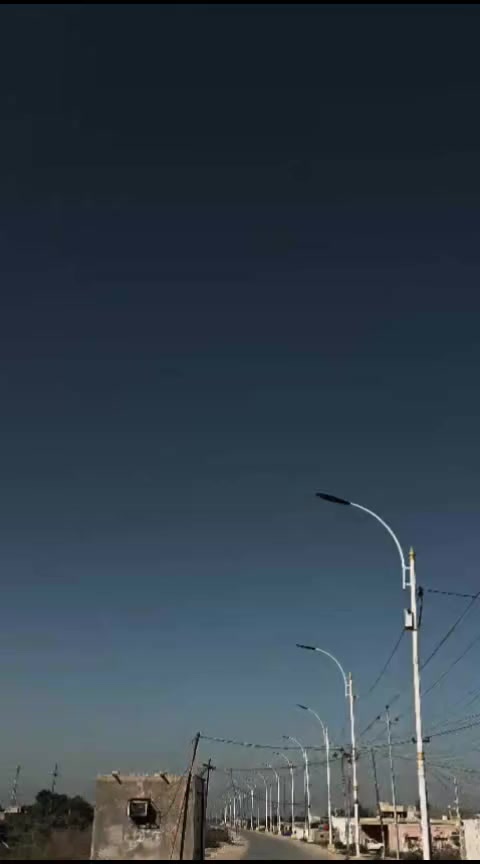 سلام عليكم  + ذني الحلوات للبيع  + دراجات مال جنايه متعوب عليهن كلش  ونضاف كلش +وحده رابيدو +وحده نامه  مكاين نضاف شواصي نضاف كلشي نضيف  غراضهن كله 25 ++ سعرهن من الاخير + الرابيدو اب +750 +والنامه اب 550 قفلهن كلش مكاني بل طار + ***********.++ثنينهن كلك
