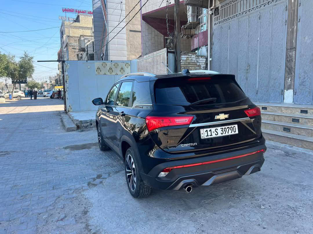 السلام عليكم
 شوفر كابتيفا٢٠٢٣
 ماشيه ٦٤ الف  للبيع فقط السياره وارد خليجي فئه البرايمر فول مواصفات مكفوله من الحادث كير ومحرك مكفولات وافحص وين ميعجبك
مكاني الزعفرانية 
السعر 155 وبيه مجال للتواصل
***********
