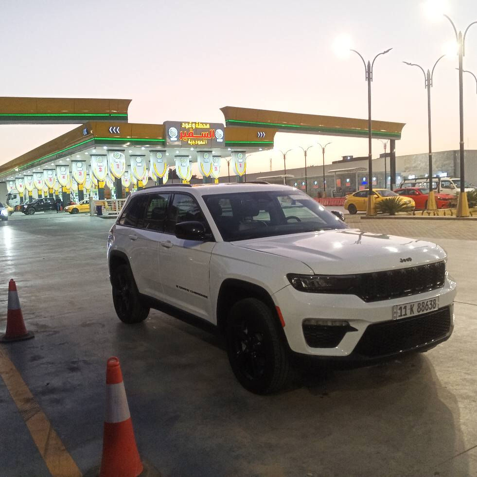 السلام عليكم جيب 2023سيارة جديدة وجاهزة من جميع النواحي مواصفاته 5راكب قطعتين تبريد رادار كامرة كشنات كهرباء بصمه جنطه شفط سيارة جديد جدا ريحه الشركه بيعه بدون ايرباك السعر325مكاني بغداد الاعظميه للتصال،*********** بغداد, العراق
