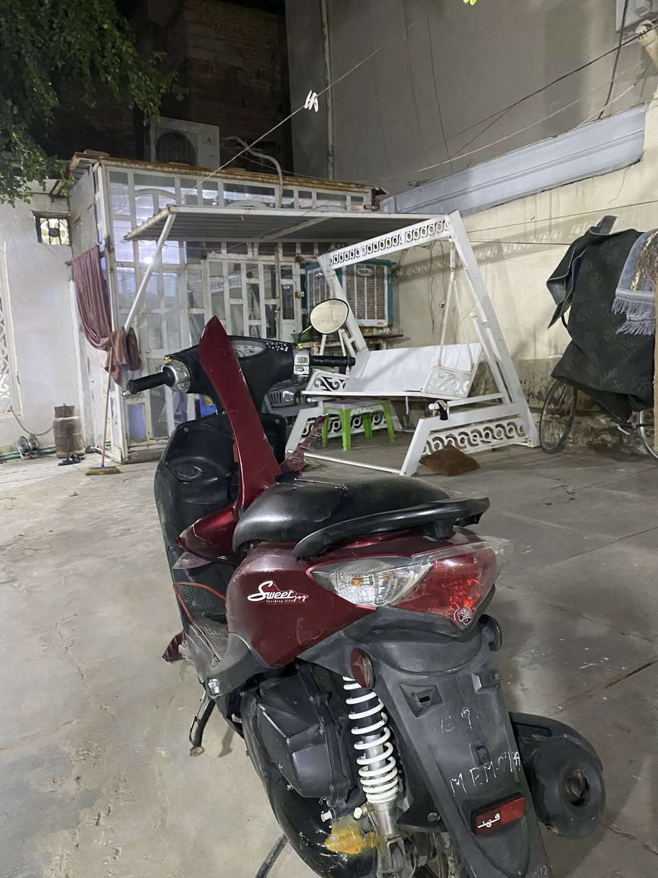 للبيع ماكس منغولي حديث حادثه الكفرات الاماميه بس مكينه برغي مامفتوح رقمي *********** رايده ب٧٠٠ قفال
