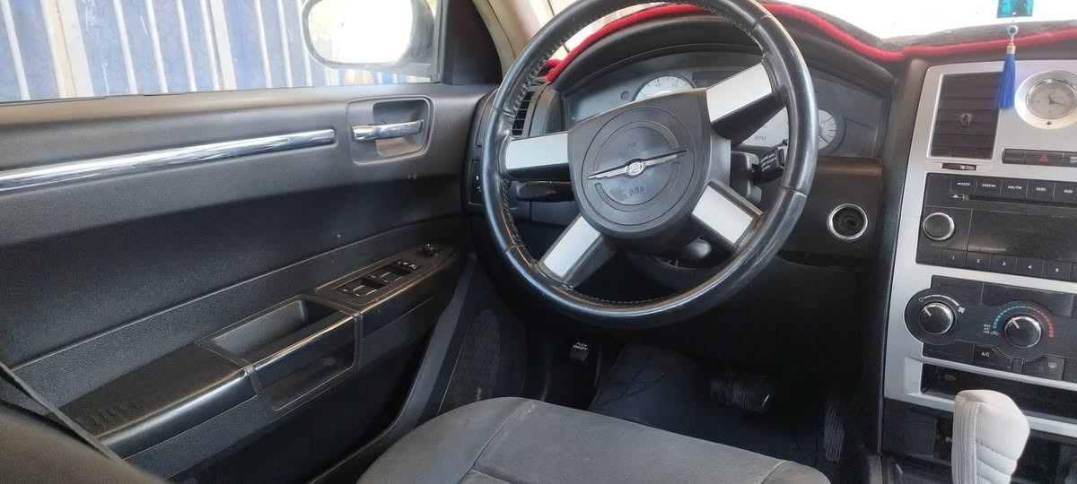 اوباما مديل 2010 رقم بابل انكليزي سياره جاهزه مبدل بيهه باب العبري الامامي فقط مصفره هيئة ومرور خطها شطره بغداد سعر 95 وبيها مجال مكاني العمارة ***********
