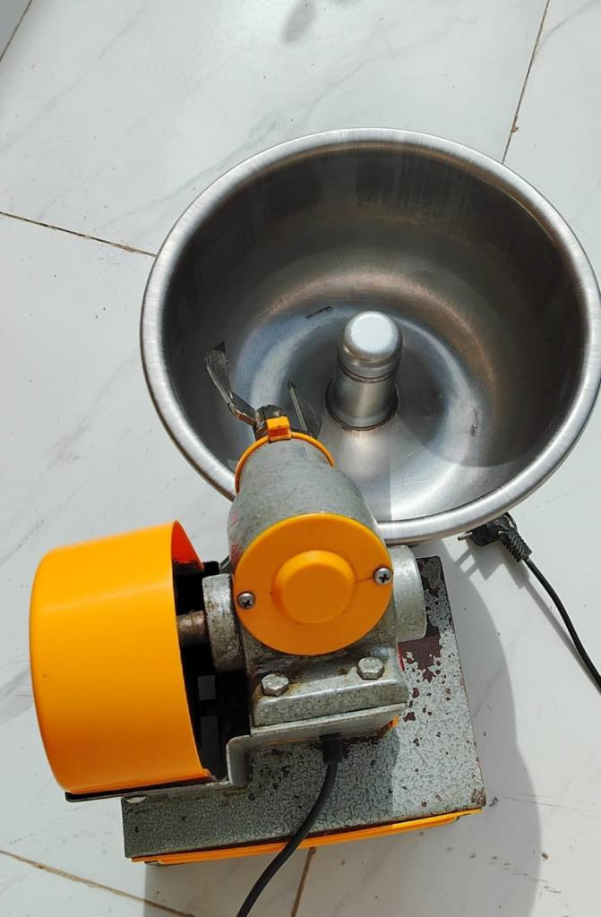 عجانة صناعية  5 كيلو  كبيرة الحجم وقوية 
السعر 115 ألف عمارة, ميسان


**إذا كنت صاحب هذا الإعلان وتريد حذفه لأي سبب، رجاءا أرسل رسالة إلى الدعم الفني**