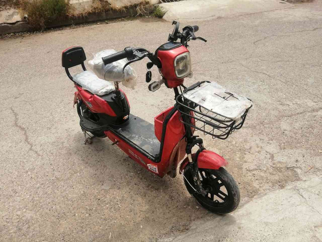 سلام عليكم مطور شحن حجم 14 مطور شرط بطاريات جديدات مطور نظيف إشارة يمين يسار شغلت لايت زينون ضوه وره شغال بصمه تشغيل عن بعد  راسني على الخاص


**إذا كنت صاحب هذا الإعلان وتريد حذفه لأي سبب، رجاءا أرسل رسالة إلى الدعم الفني**