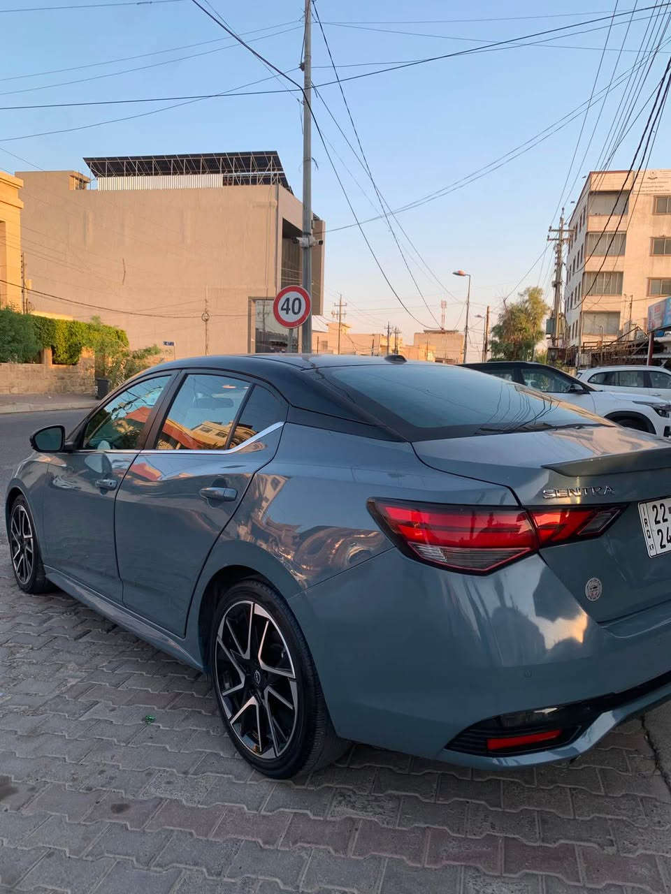 Nissan Sentra 2024 SR 
سندوق و چاملغ سبوغ 
جەمپێکی پشتی هەیە 
بێ ئێرباگ
مەکینەی V4 ی ٢.٠ کەپس 
رەقەم هەولێر سەنەوی نوێیە 
١٥ هەزار میل رۆیشتییە 
مواسفات SR 

نرخی ١٥٥ وەرەقە و مەجال
***********📞 أربيل, العراق
