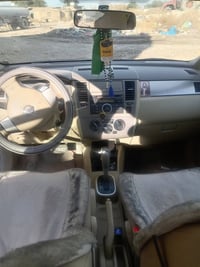 نيسان تيده موديل 10السياره مكفوله والسياره نضيفه برغي ممفتوح من محرك ب...