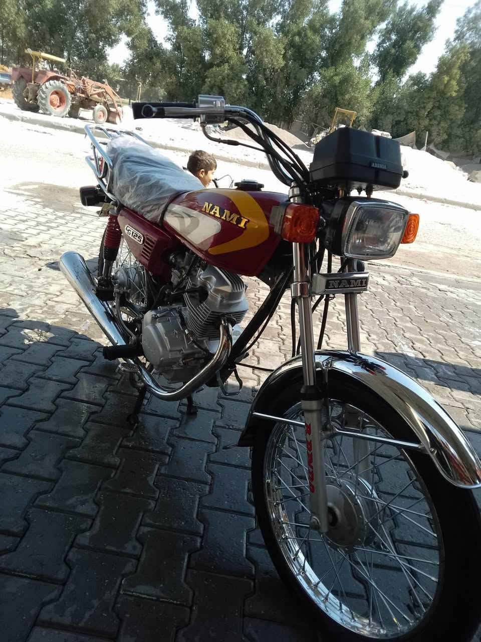 ***********
الراجل للبيع موديل 23 مكانها بالنجف اوراق اصوليه ،
