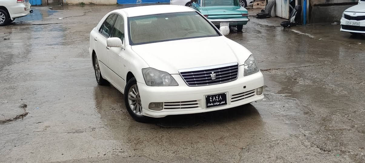 شاهینە ٢٠٠٥ڕۆیاڵ بڕاوە
ناوزەرد سێ دوگمە و پەردە
١٨٢ی گەورە 
گیڕو مەکینە بەشەرت
تاغم پێشی تندو تۆڵە هیج مەسرەفی نیە
تەبرید و کارەبای بەشەرت 
دەعم و لێدراوی نیە سەقفی شوشەییە
شوێن سلێمانی نرخی ٤٩گەڵا
***********
*********** السليمانية, العراق
