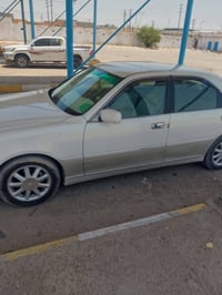 ملكه مديل 2001رقم سليمانيه بسمنه لسنويه 31تحويل ثاني يوم لسيارا مكفوله...