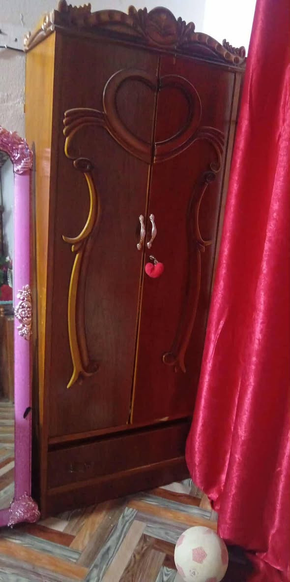 غرفة نوم للبيع اخو الجديد مابيها ضرر  السعر 450 مكاني ديالى  الخالص


**إذا كنت صاحب هذا الإعلان وتريد حذفه لأي سبب، رجاءا أرسل رسالة إلى الدعم الفني**