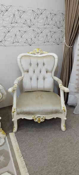 للبيع تخم ملكي زان تركي 10نفرات مع طبله وسطيه مكان كربلاء استفسار على رقم فقط مكلف بل نشر ***********
