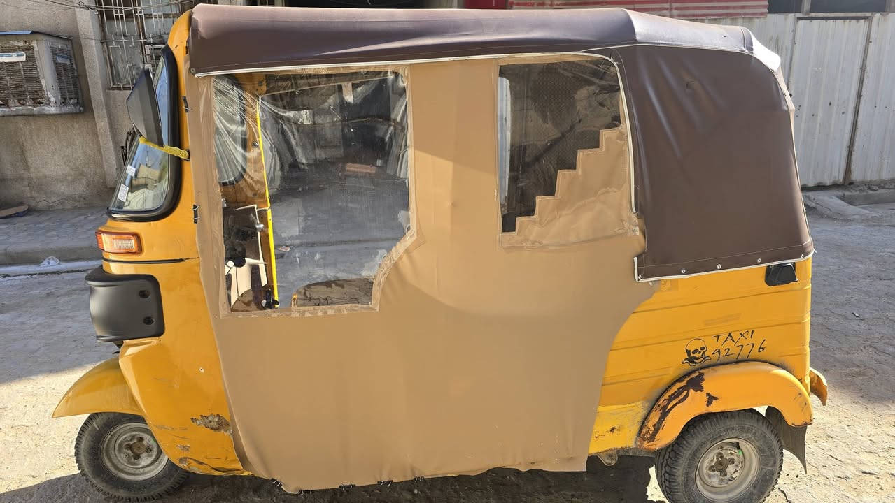 سلام عليكم
تكتك للبيع موديل 2019 شهر 11
بيها صفاح مالتها معرمه مكينه مالتها 
نظيفه ما مفتوحه مامرقمه واصله معالمه مالتها لهزه
السعر 4ونص و بيها مجال 
العنوان : بغداد الشعله الأولى يم جسر السريع 
***********
