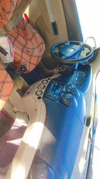 السلام عليكم
افيو موديل 2011
باسمي مصفره غرامات خط وبحث هيئه 
تبديل جاملغ امامي ايمن فقط السعر 51$
للتواصل اتصل ***********
