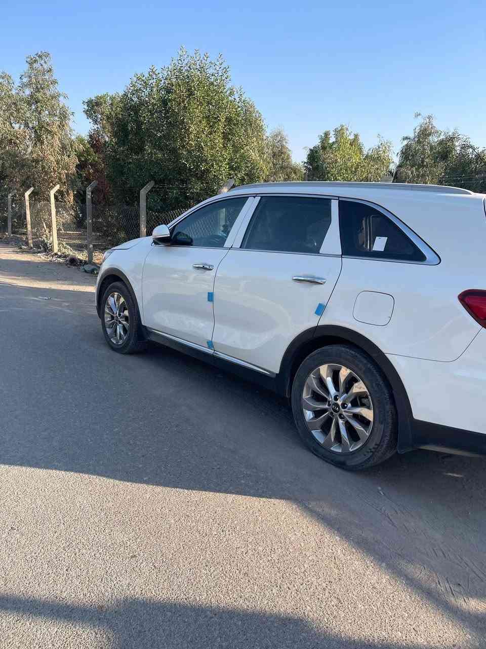 السلام عليكم

للبيع 

كيا سورنتو 2019 خليجي  

رقم صلاح الدين 

6 سلندر 

7 راكب 

3 قطع تبريد 

بصمة 

بصمة ابواب 

لد امامي خلفي 

جنطة كهربائية 

جنطة ذكية 

كشنات كهرباء

شاشة كبيرة 

بردات ابواب خلفية 

تحديد مسار

مانع نزلاق 

انضمة قيادة 

نظام ترحيب 

ويل كروم 19

حساسات امامي و خلفي 

اشاير بل مري 

كروز سرعة 

تحكم استرن 

لايت زنون 

سيارة بعد بيهة هواي مواصفات 

🟩 السعر خاص اتصل وتدلل ***********
