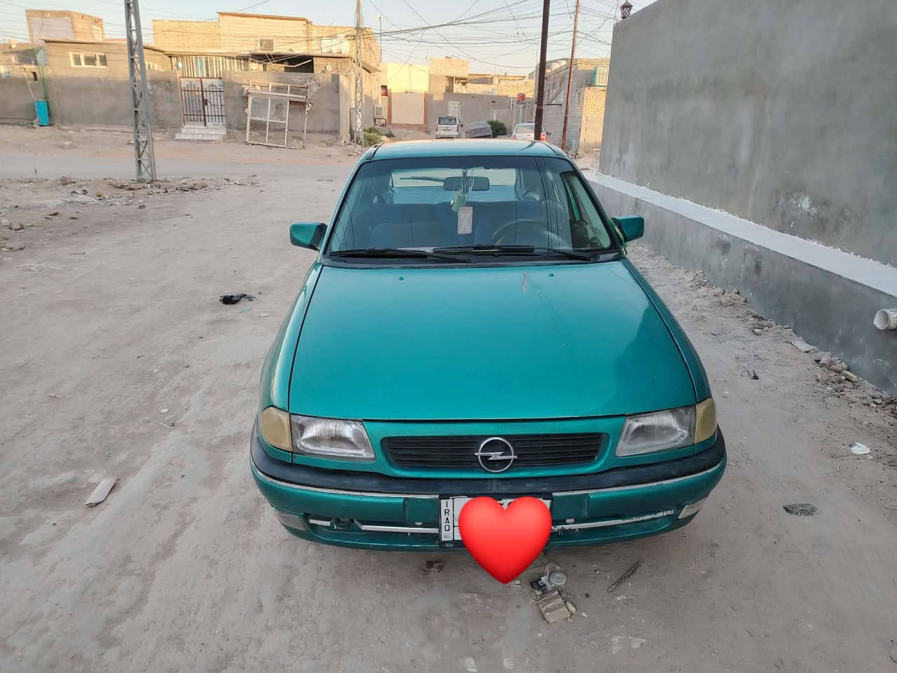 سلام عليكم مر خصت الدمن
عدي هاي السياره وبل استره
مكينه جديده
كير جديد
حداديه وره وكدام جديده
السياره كبل لشارع
شلعتها تخبل
كشرها شوف عينك جديد
السياره حلوه
سعرها 35 وبيها مجال حك الجيه
للاستفسار ***********
موديل ١٩٩٣
السياره اتريك للبصره
المكان نجف
