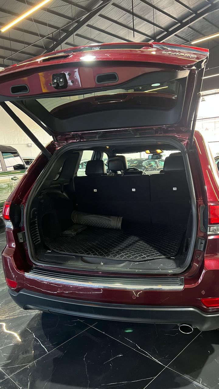 بسم الله رحمان رحيم 
سلام عليكم 
من رخصة الأدمن 
…….
JEEP larido
موديل.   2021
موصفات ….ليميتد
بدون صبغ…(كلين)
ماشية…70الفKM
سنوية جديد..2029
مكان…معارض كلار 
معرض …گوران پشتيوان
للأستفسار…***********
السعر …240$ بيهة مجال للطيبين
