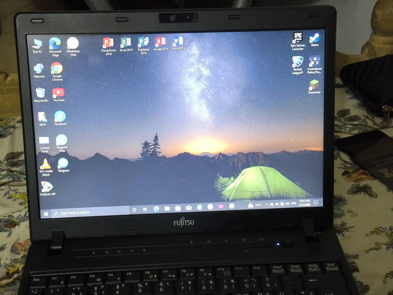 لابتوب للبيع فوجستو وندز 10
هارد ssd 128
RAM 6
قابله للتطوير 
سعرها 150الف وبيها مجال بسيط حك الجيه 
ما عندي توصيل 
***********
***********
متواجد خاص
