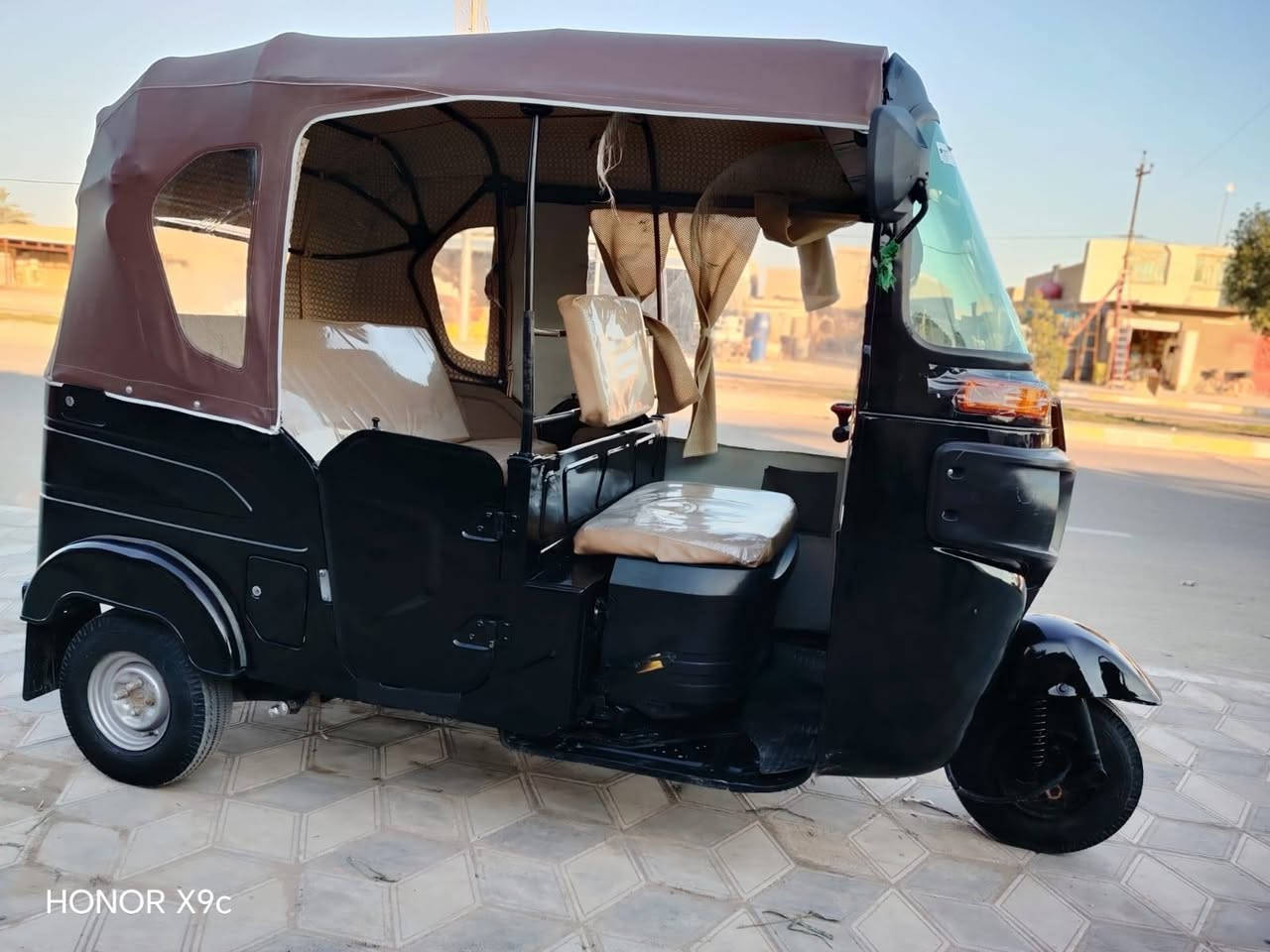 تكتك للبيع موديل ٢٢ المكان بابل الاستفسار الاتصال على الرقم ***********
