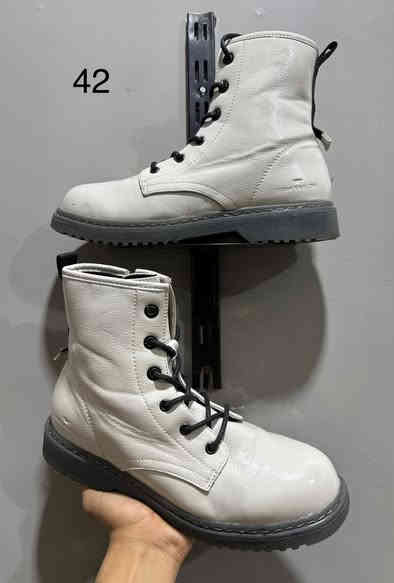 تخفيضات 🔥🔥🔥🔥🔥
سعر القطعه 10 الف 
بوت بآله اوربي آصلي 
القياس موجود داخل آلصوره 
الأستفسار مراسلة البيج ✅ او واتساب ‭0780 546 1406‬☎️
التوصيل الى كل العراق 🚛🚛
