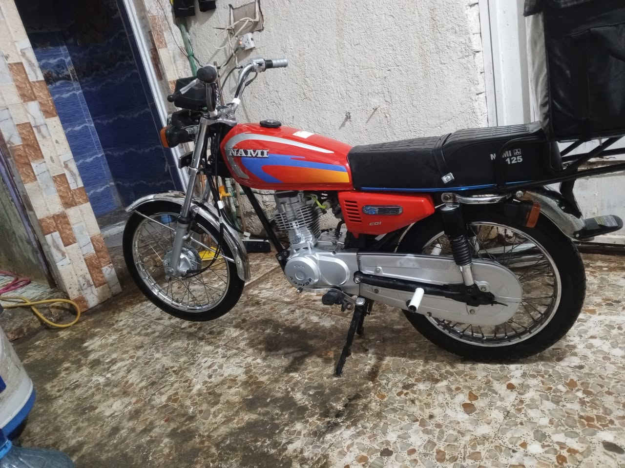 سلام عليكم شباب دراجه نامه شلامجه تعمير جديد بيه مكينه ربيدو مكفوله كفاله عامه  دراجه بدون سعر 800وبيه مجال مكاني ميسان هاذه رقمي بي وتساب ***********
