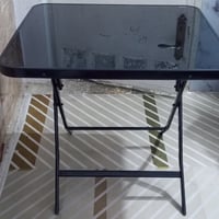 ميز زجاج • ٨٠×٨٠