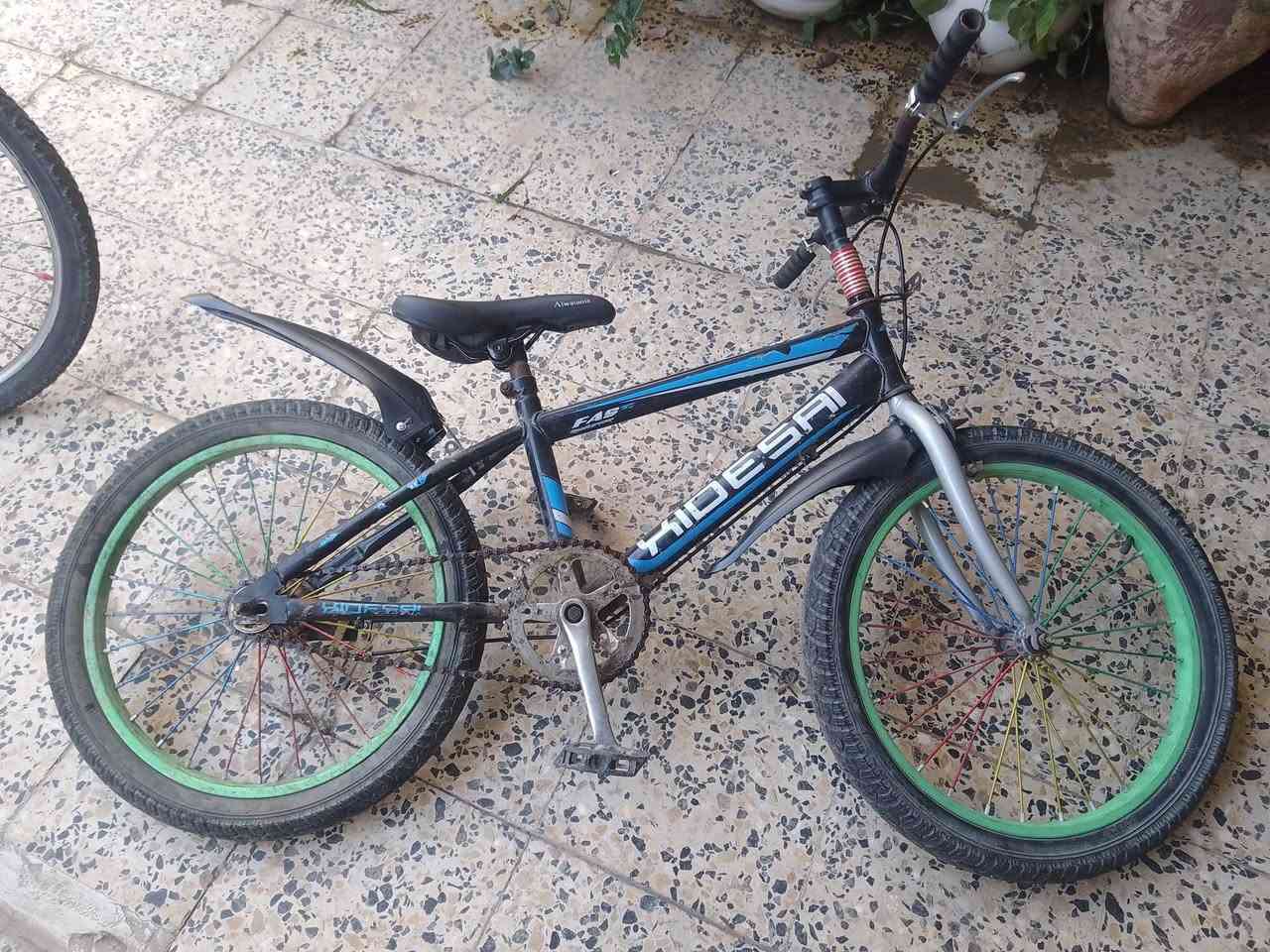 السلام عليكم
البايسكل للبيع السعر 35الف حجم 20 المكان حي صدام المدخل الاول التواصل خاص


**إذا كنت صاحب هذا الإعلان وتريد حذفه لأي سبب، رجاءا أرسل رسالة إلى الدعم الفني**