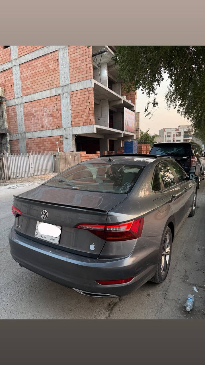 السلام عليكم
جيتا 2019 للبيع 
محرك 1.4 تيربو 🚀
 فول مواصفات واحد على واحد
كير محرك مكفولات 
 مواصفات R-Line plus
بنوراما 
بصمة تشغيل 
بصمة ابواب 
تشغيل عن بعد
 كشنات جلد لونين تدفئة بالكشنات الامامية والخلفية والستيرن بي تدفئة 
رادار امامي وخلفي وجانبي ونقطة عمياء 
 اوتو ستارت ستوب 
ثلاث انظمة قيادة ايكو نورمال سبورت
هاند بريك بصمة 
رقم بغداد تحويل ثاني يوم 
حادث امريكا بنيد والخشم مال جاملغ 
وهنا وصار شخط بالبيبان ثنين صفحة السكن بدون حادث وبدون تبديل وانصبغن على كدهن 
صور الحادث موجودة بالمنشور 
سعر السيارة 128 وبيها مجال حك الجية 
مكانها بغداد حي القاهرة قرب جامع النداء 
للأستفسار

***********
