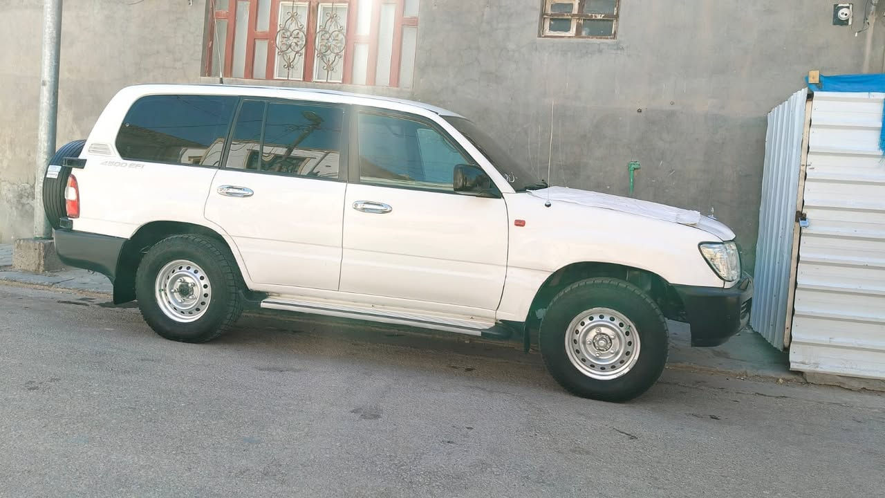 السلام عليكم مونيكا موديل 2000  مكينه 6 دبل تانكي  رقم سليمانيه تريد وكاله تريد مداور بيه صبغ حزام مكفوله من الضربه القويه منضومة تبريد جديده السعر 105وبيه مجال مكان نجف ***********
