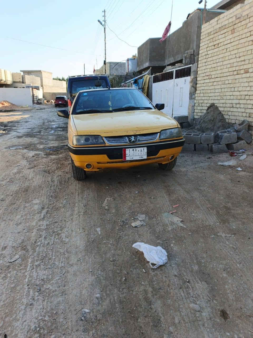 بيجو لميس للبيع مديل 2011 سيارة بسمي تحويل ثاني يوم مصفرة هيئة او غرامات مكينة او گير مكفول سيارة حلوة  مكان بغداد المعامل السعر 33 او بيهة مجال 
***********
