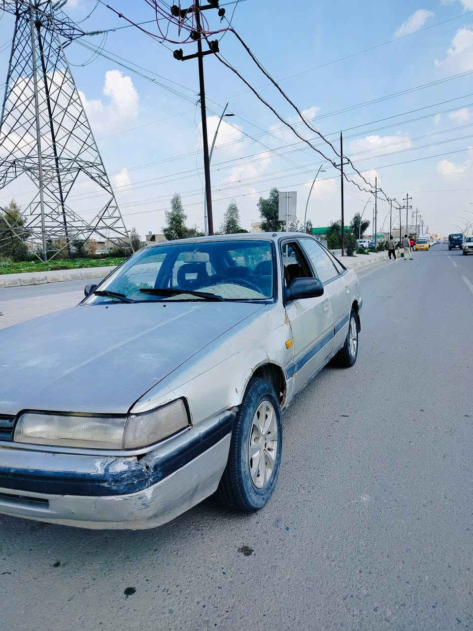 السلام عليكم 
🚘مازدا
🖐🏻⬅️موديل1991
🖐🏻⬅️رقم نينوى الماني 
🖐🏻⬅️سنويه لل2029
🖐🏻⬅️محرك  وكير شرط 
🖐🏻⬅️كهربايئات كلها شغاله عدا كيج البازين ✅
🖐🏻⬅️بيها كابون بانزين ⛽️
🖐🏻⬅️ تريد وكاله تريد تحويل
🚦السعر26$
***********
