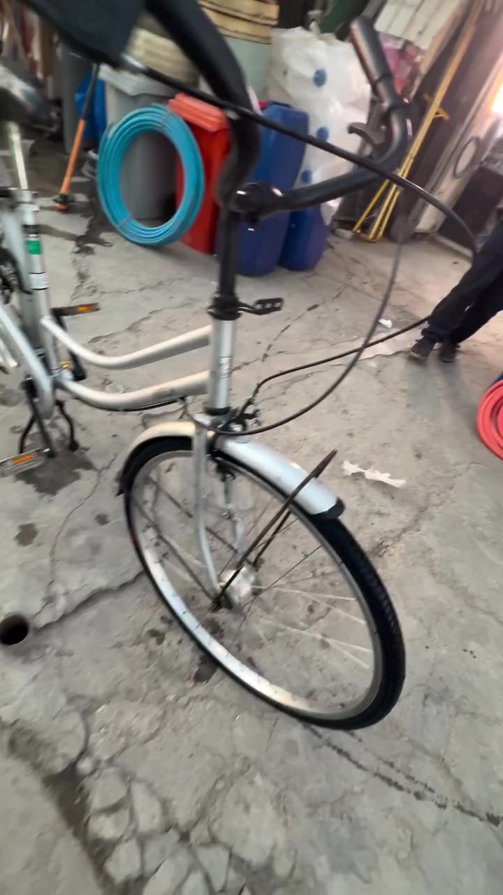 سلام عليكم باسكل لبيع نضيف وسعر ٧٠وبي مجال ومكاني الامين الثانيه وشراي يدخل خاص ***********👍🏻🍃(تايرات جدد وجوابه جدد)🤷🏻
