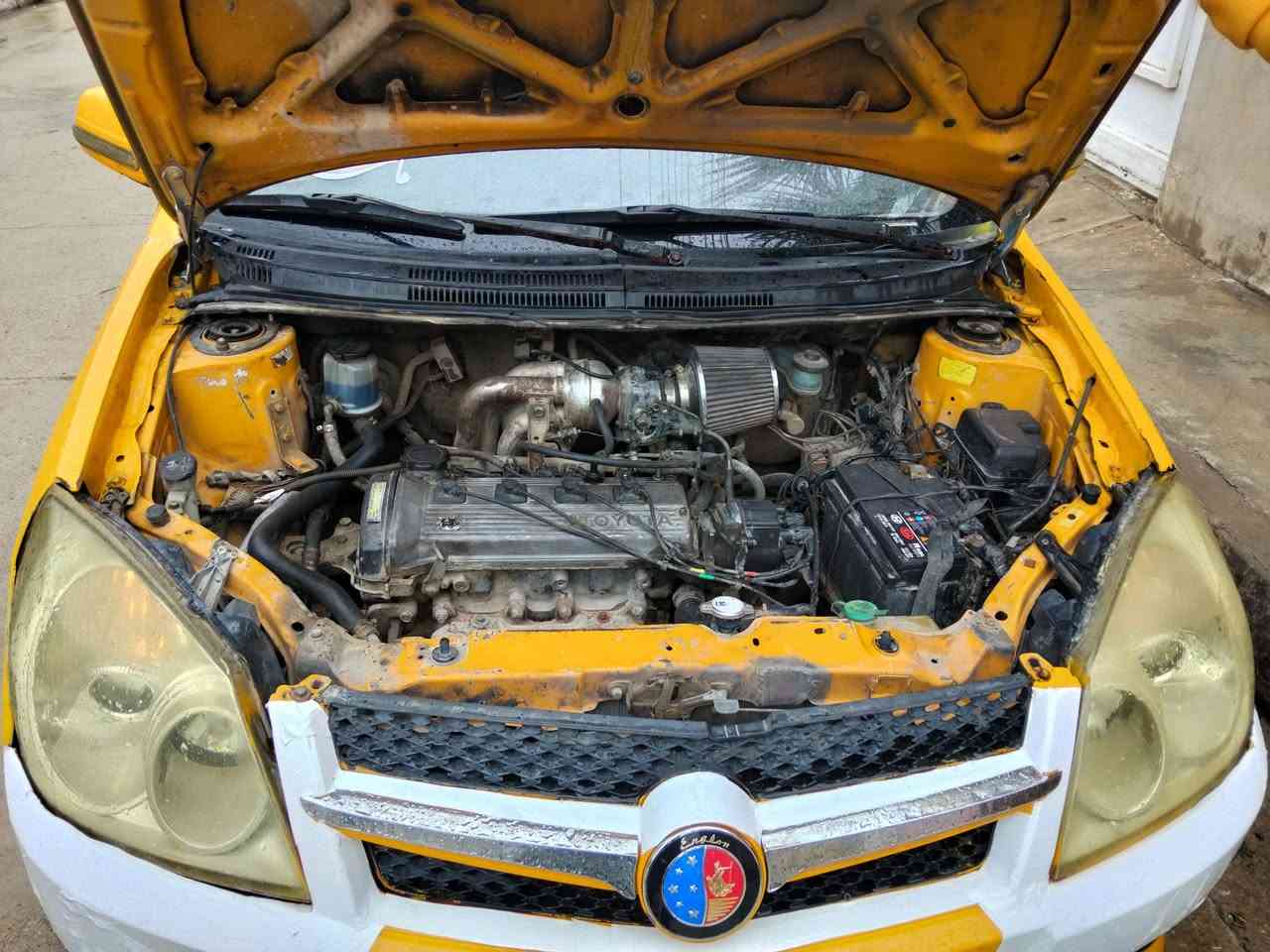 سلام عليكم سيارة جيلي موديل 2011 كير محرك كورلا اوتماتك سنويه 2029  كوت بانزين رقم بغ
