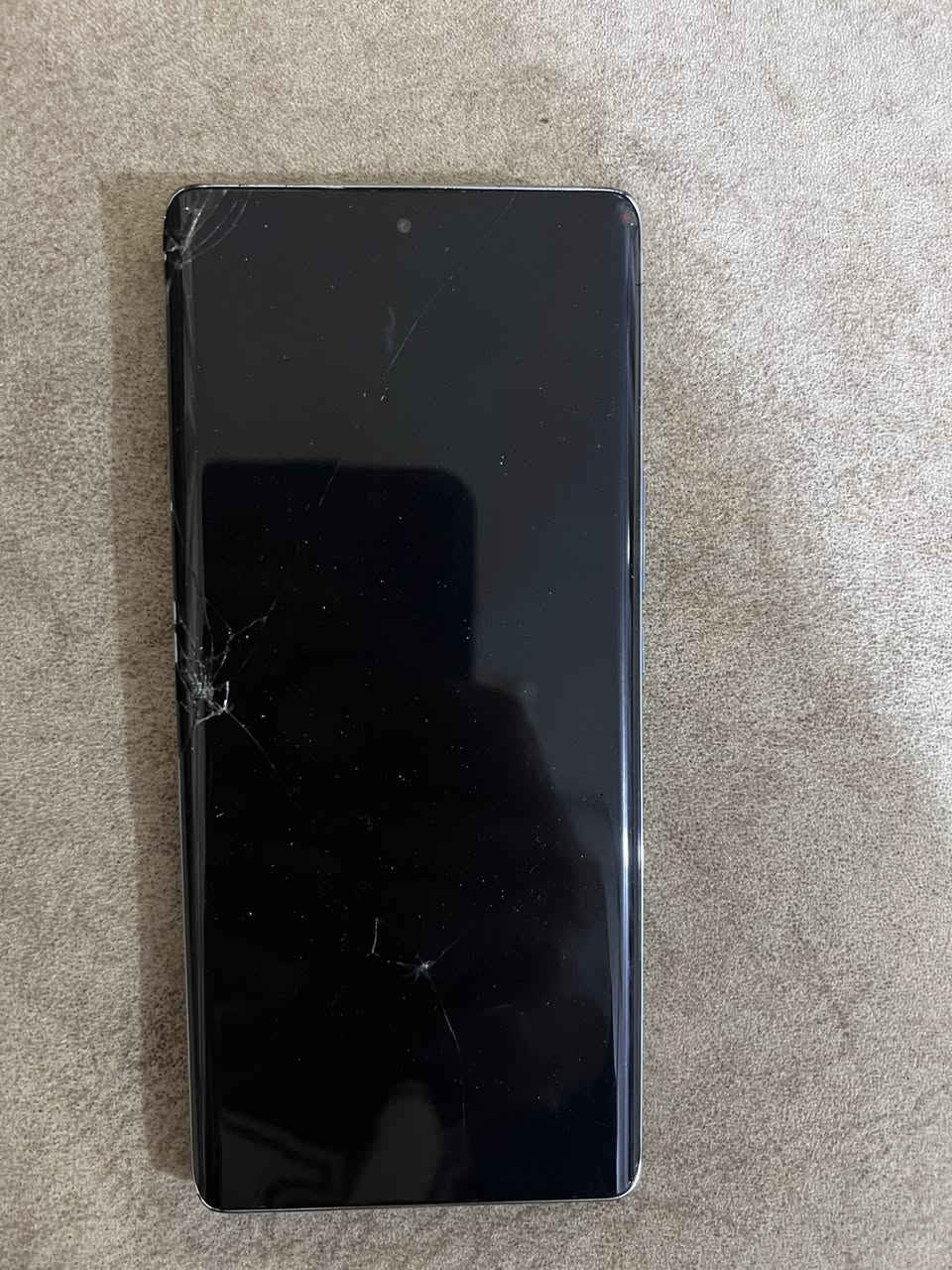 جهاز هونر x9a للبيع
سعر الجهاز 125وبيه مجال قليل للشراي 
جهاز عوزه بس شاشة نظافه فول 

العنوانً :كوت .حي جهاد .تأميم.قرب مدرسة التبوك الابتدائية 
***********￼
