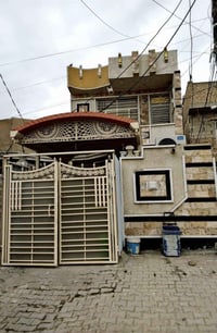 دار للبيع • سكلات ال ١٣ • ١٠٠م