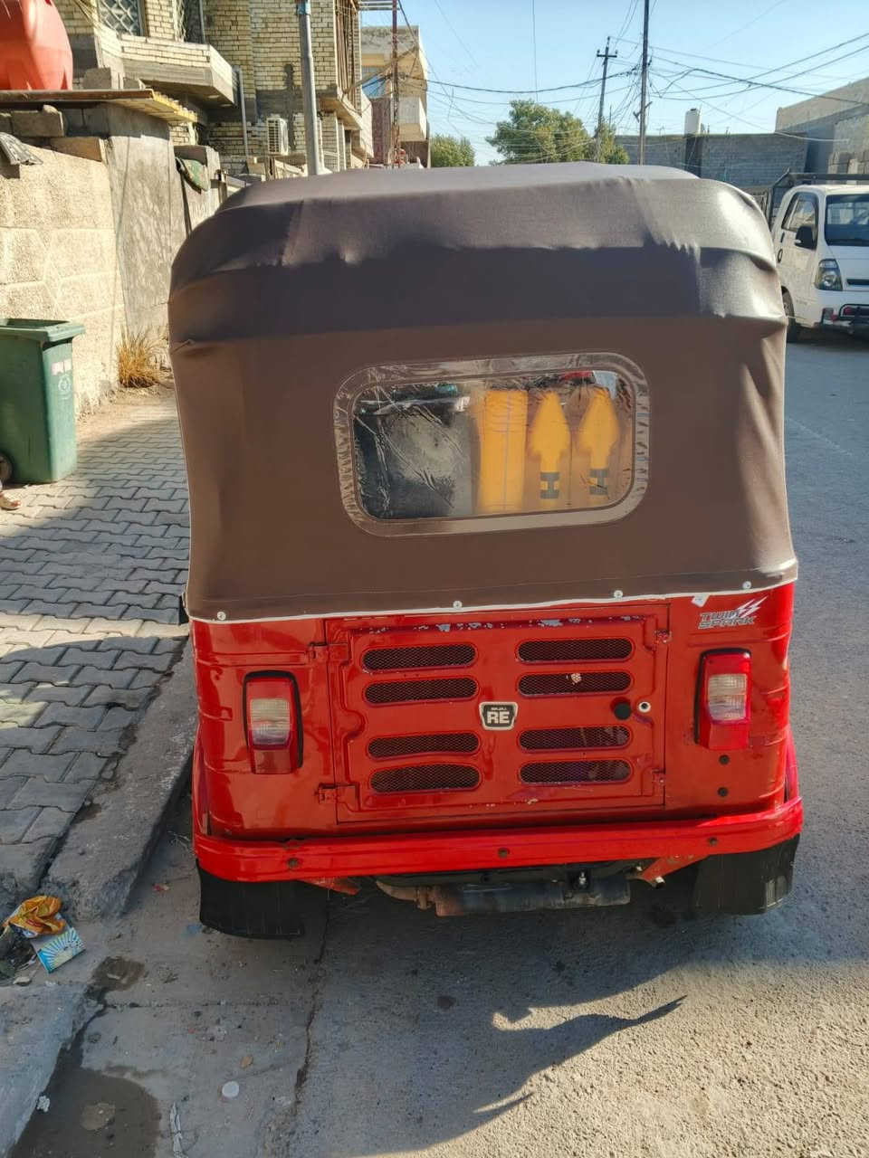 سلام وعليكم تكتك موديل 18 تكتك نضافه فول المكينه شرط الضمان لا نضوح لا صوت تكتك تخم تاير جديد دمام مسجل تكتك كامله مكمله تكتك اوراق مو رقم اوراقها المصطفى  مكان التكتك المحموديه سعر التكتك (4وربع)
ما متواجد عل فيس شراي ينتصل عله هاذ رقم ***********
