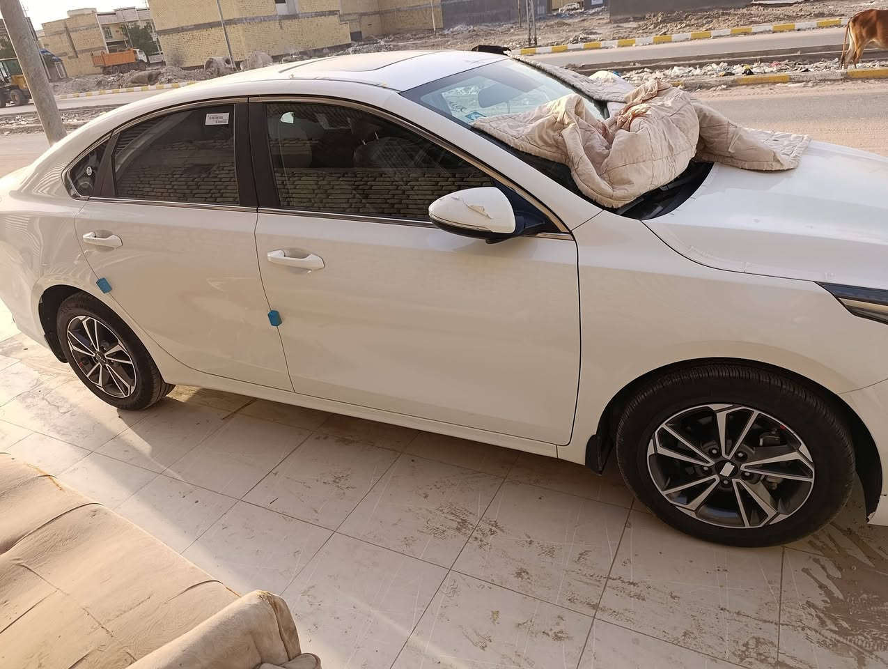 سلام عليكم سيراتو موديل 24 
فول سياره  مواصفاته معروفه سياره 
رقم بغداد 
مكينه 2000
ما شيه 25
الاستفسار ***********
