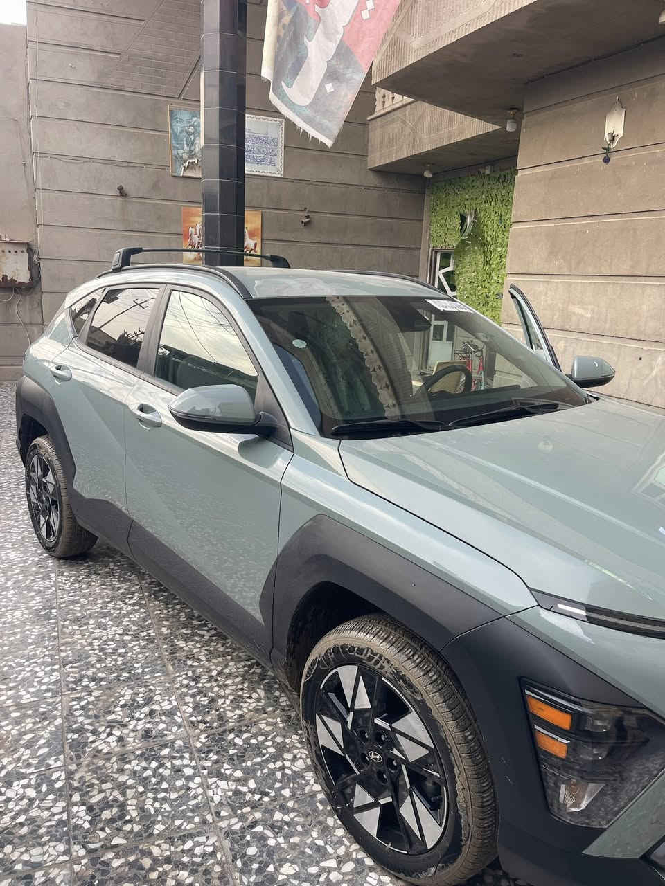 كونا2025لون مميز محرك ٢٠٠٠ دوش فول مواصفات ماعدا الفتحة / بصمة تشغيل وترحيب / كير تعليك / رادارات جانبية توقف ذاتي كامرات دوارة سيارة جديدة وجاهزه مابيها اي نقص داخل ابيض  ماشيه 4000 ألف حادثها موضح بالصور  السيارة زيرو مال جناي بدون رقم تترقم بغداد مكاني بغداد الامين الثانية 
السعر 188
اتصال ***********
