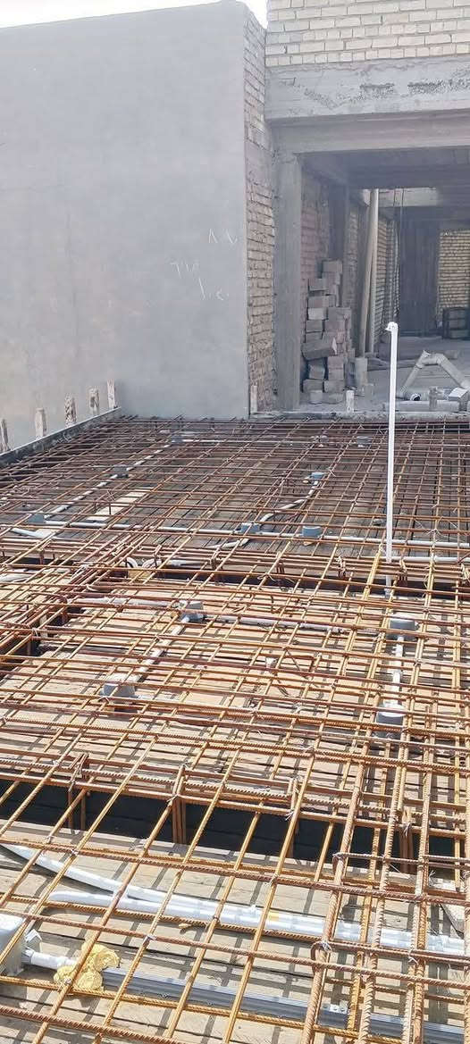 رقم. لتصال (***********) سلام عليكم 
يتوفر نجار وحداد تسليح وصب وبناء بيوت هيكل وتسليم مفتاح شقنه داخل البصره فقط
