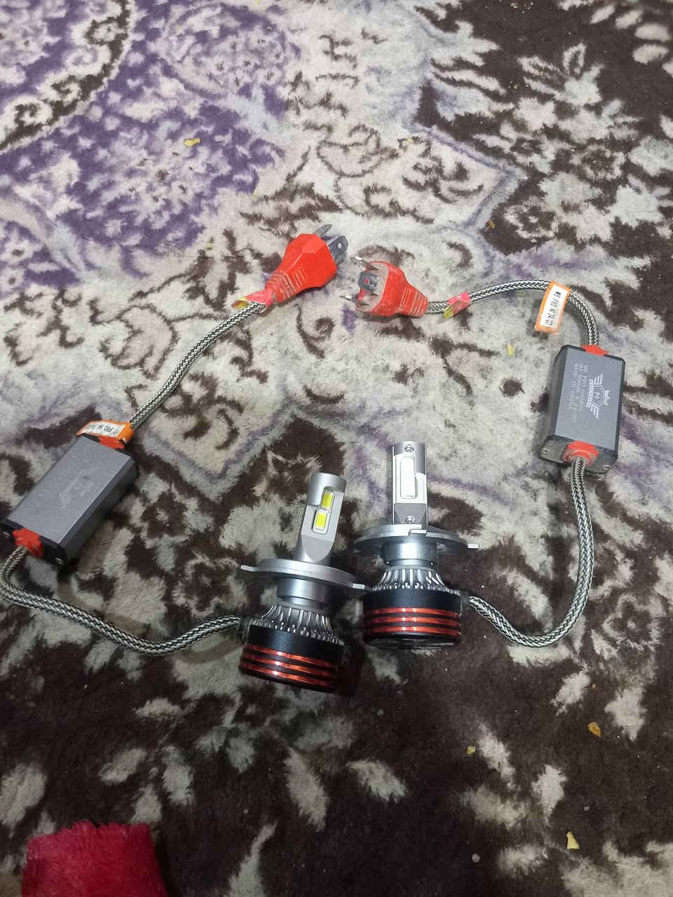 السلام عليكم لايت زنون رينو لوكان  عالي ناصي ابو المحولة نظيف كلش السعر ٢٥ عنواني بغداد الأمين  ***********
