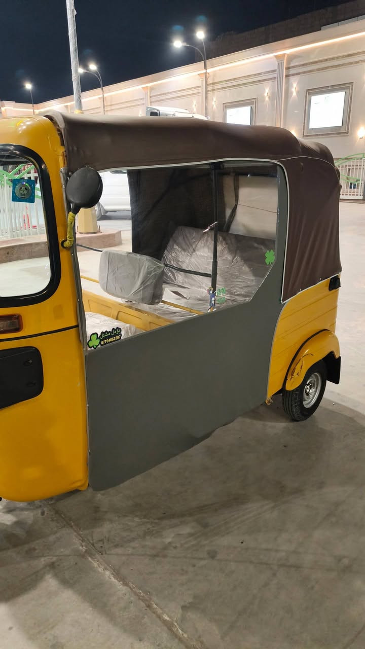 سلام عليكم تكتك موديل 2020  شهر 12
كشر مكفول لا ضربه ولا صبغ بس دوس معمره مكينه ما مفتوحه رقم بغداد انكليزي باسمي مكاني بغداد ***********
