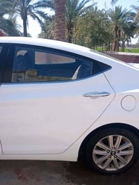 الانترا ٢٠١٥ رقم قادسيه بأسمي للبيع لتواصل 07813446663