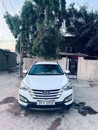 عندي سنتافيا 14خليجي نص فول محرك 2400 دوش اريد                    مراو...