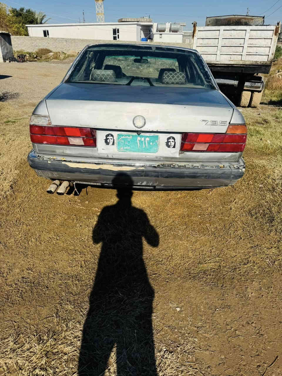 بي ام 735 گير عادي شرط كير ومحرك رقم نينوى صاحبه بل موصل ماعندي تواصل وياه بيه واجه مروريه وبيه معامله مال دولي صدر طبه تايرات جدد ترايك 200 السعر 18 وبيه مجال هـ ***********
