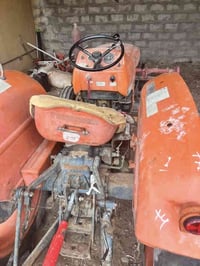 مكينة للبيع نظيفه مشتغله شي قليل جداً  07824859878