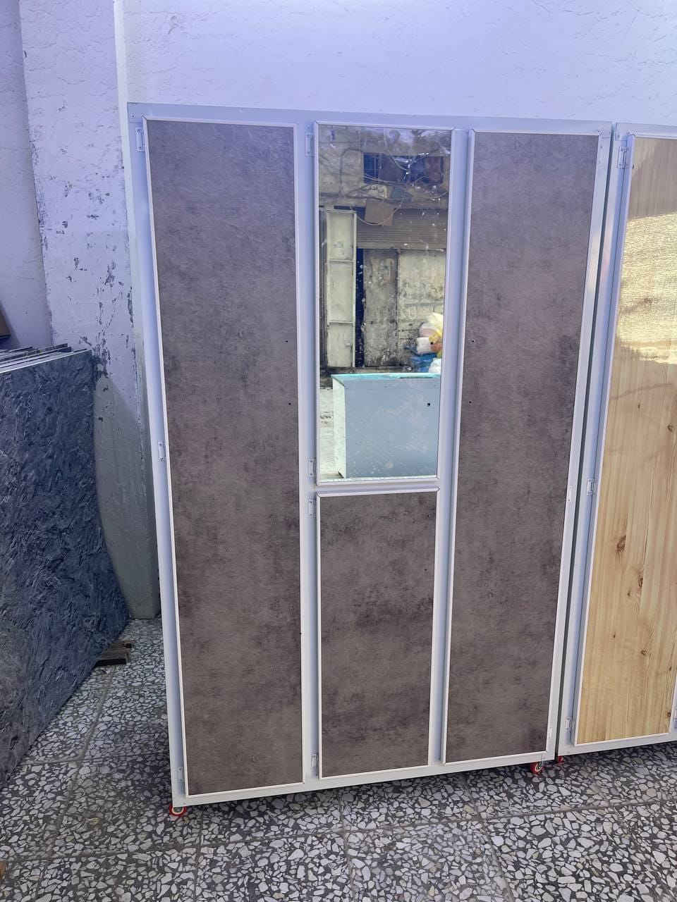 كنتور حديد مغلون معدن
 
الارتفاع ١٩٠ سم 
عرض ١٢٠ سم 
عمق ٥٠ سم


**إذا كنت صاحب هذا الإعلان وتريد حذفه لأي سبب، رجاءا أرسل رسالة إلى الدعم الفني**