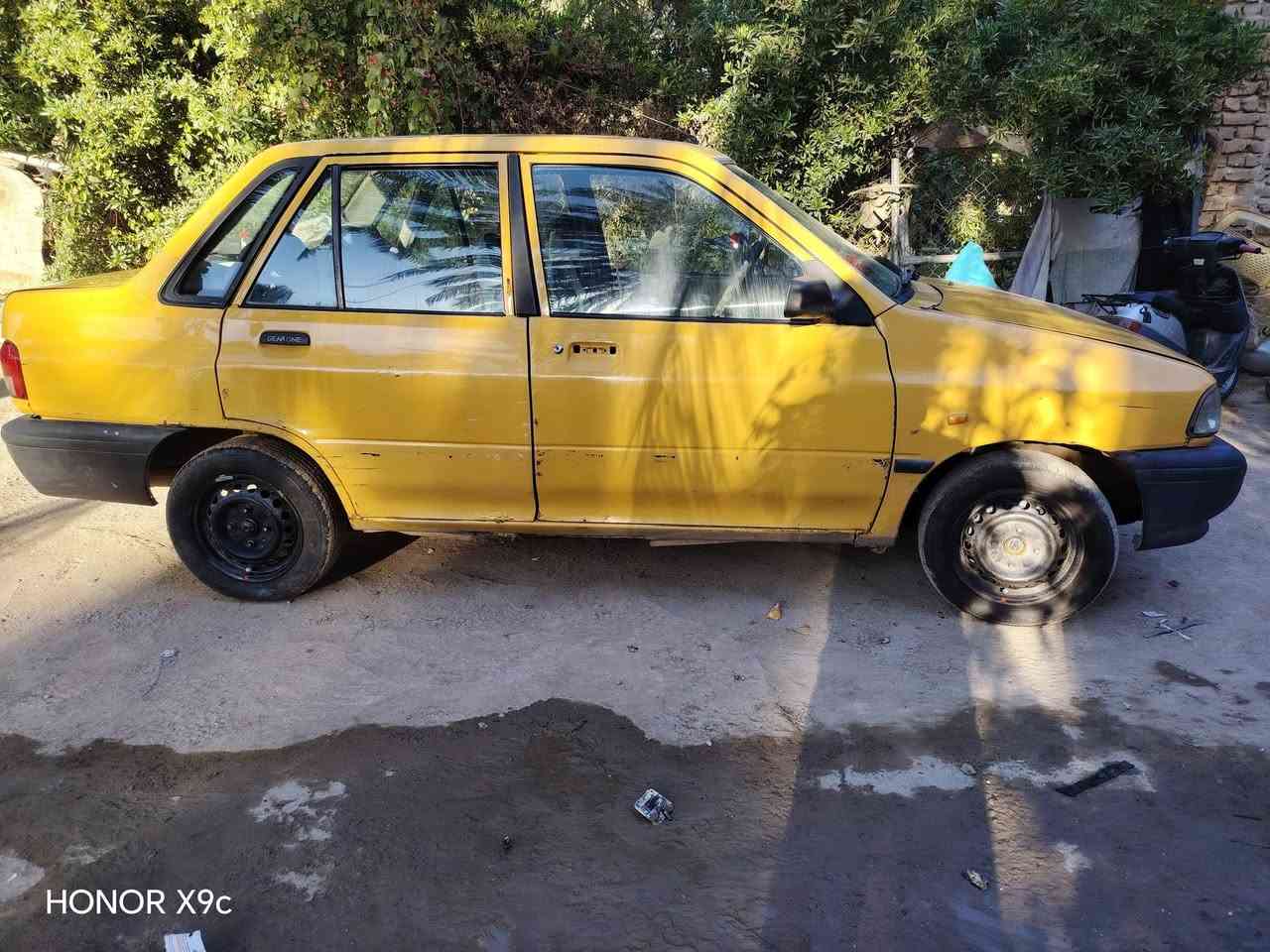 سيارة سايبة للبيع مديل 2012 مثل ماموضح بصورحدادية جديدة كير ومكينة فول المكينة لاتنقيص ولاتبخير كلشي مابيهة فول وعليهة غرامة ١٥٠ واكعة من السعر 26 وبيهة مجال كلش قليل حك الجية ولموشراي لايخابرني الرقم ***********
