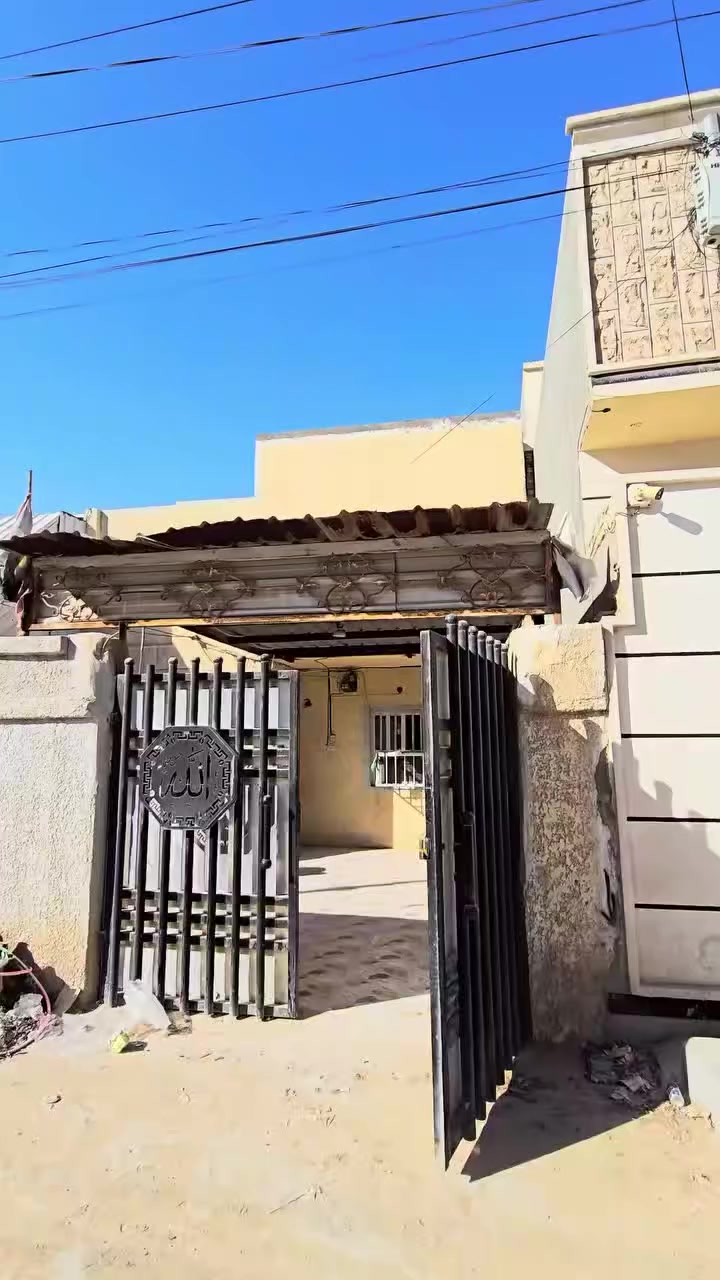 السلام عليكم مكتب عقارات الشمس  مقابيل المستشفى التركي !!!
                         بإدارة ((أحمد الگريطي))
                    
    ☎️*********** 
                        ☎️***********

🏠دار للايجار يحتوي على غرفتين وكليدور ومطبخ ومجمع صحيات وكراج سياره وحديقه

⁦^⁠_⁠_⁠_⁠_⁠_⁠_⁠_⁠_⁠_⁠^⁩⁦(⁠◍⁠•⁠ᴗ⁠•⁠◍⁠)⁩⁦(⁠◍⁠•⁠ᴗ⁠•⁠◍⁠)⁩⁦^⁠_⁠_⁠_⁠_⁠_⁠_⁠_⁠_⁠_⁠^⁩

🌏الموقع مجاور كليه طب حمورابي دور العمال

⁦^⁠_⁠_⁠_⁠_⁠_⁠_⁠_⁠_⁠_⁠^⁩⁦(⁠◍⁠•⁠ᴗ⁠•⁠◍⁠)⁩⁦(⁠◍⁠•⁠ᴗ⁠•⁠◍⁠)⁩⁦^⁠_⁠_⁠_⁠_⁠_⁠_⁠_⁠_⁠_⁠^⁩

💰💸قيمه الايجار 400
